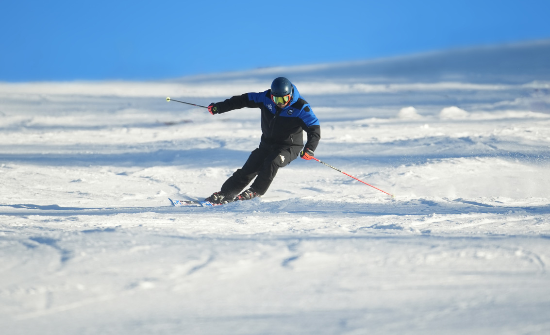 ski-team-cesana-sciatore-2